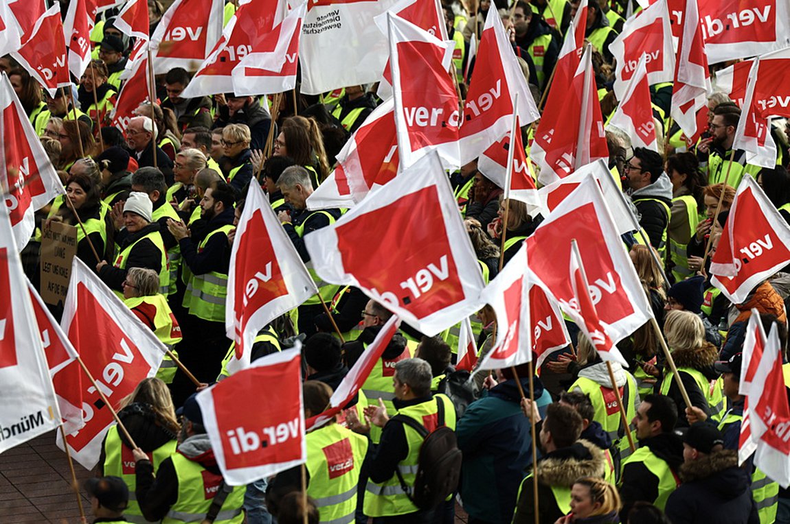 Γερμανία: Συνεχίζονται οι απεργίες – Χωρίς ΜΜΜ πολλές πόλεις την ερχόμενη εβδομάδα