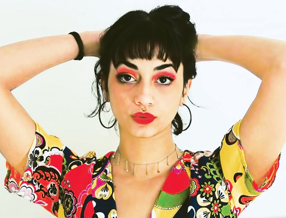 Ενα αστέρι γεννιέται