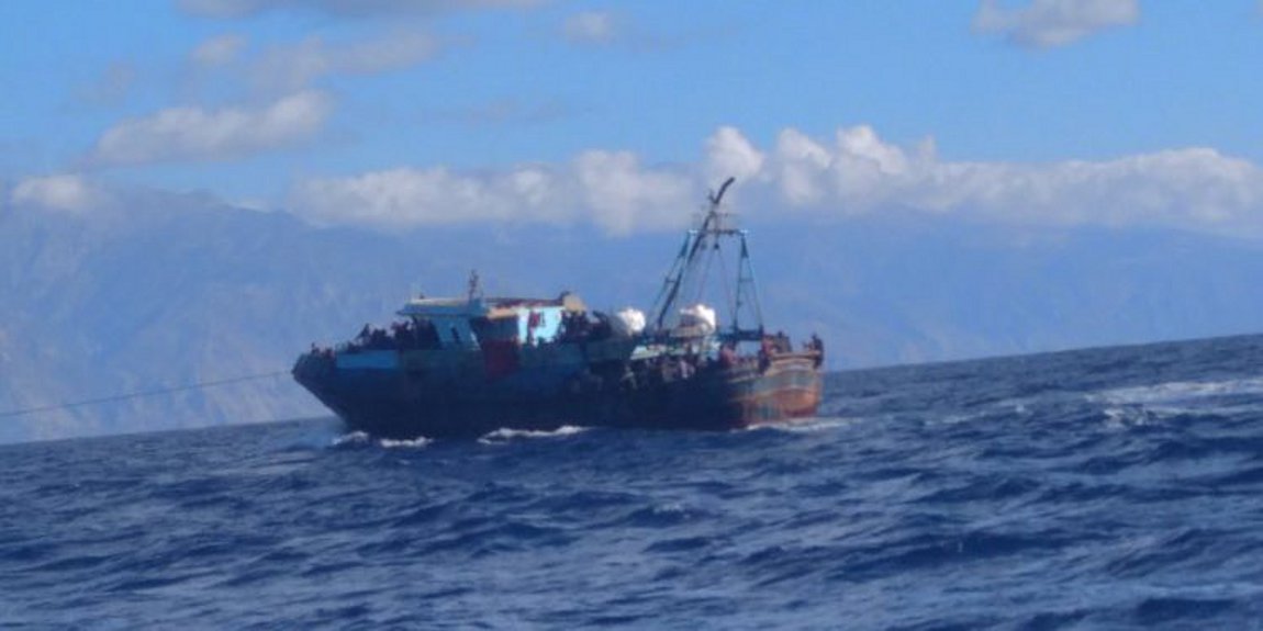 Σε εξέλιξη η μεταφορά των μεταναστών της Γαύδου
