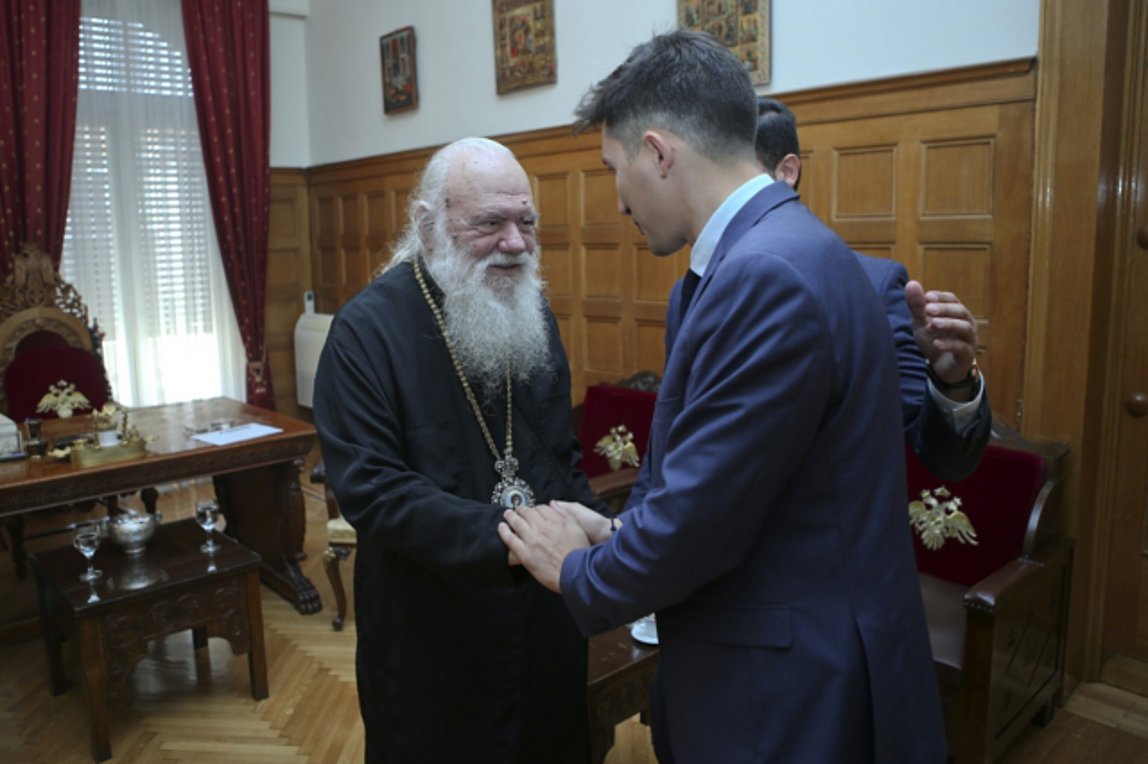 Έρευνα με εντολή της Αρχιεπισκοπής για την επίθεση του αρχιμανδρίτη Σεραφείμ στον Χρηστίδη