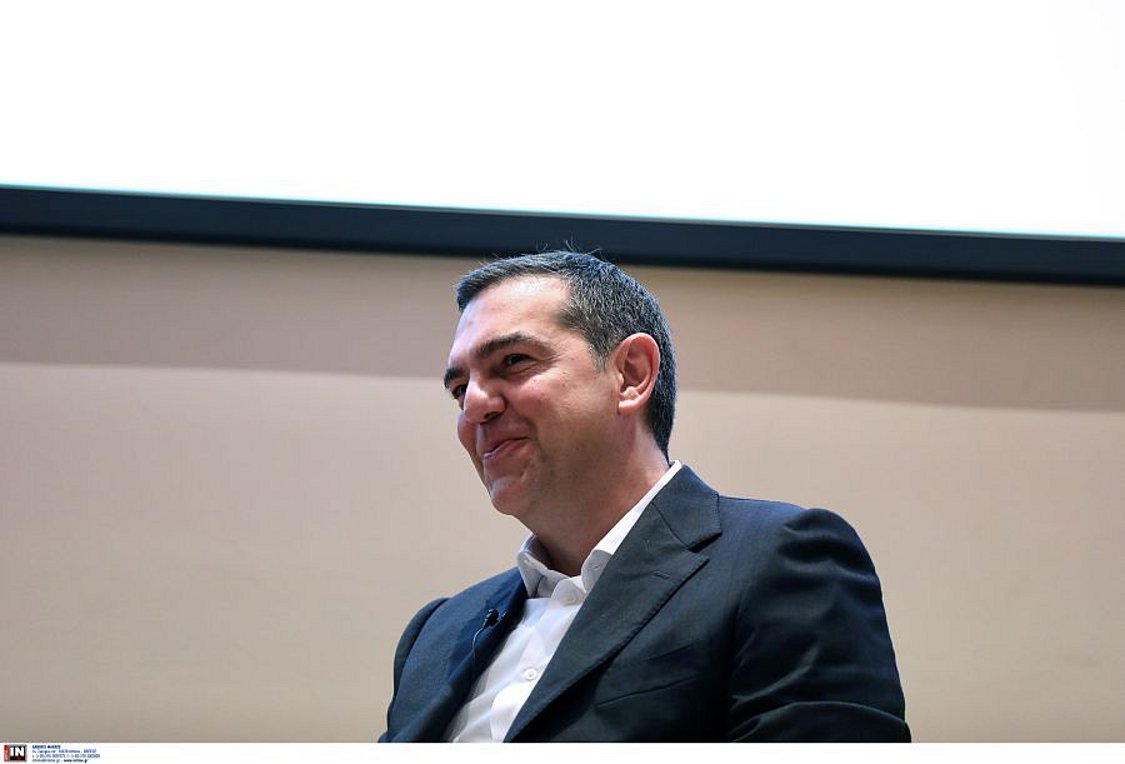 Τσίπρας για τηλεοπτικές άδειες: Η διαχείριση ήταν ατυχής – Τι είπε για Νovartis