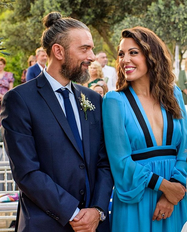 Άννα Μενενάκου: Απαντά για το «κορίτσι του Τσαφούλια»