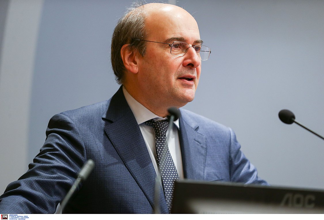 Χατζηδάκης: Σίγουρα με το «8» μπροστά η αύξηση του κατώτατου μισθού