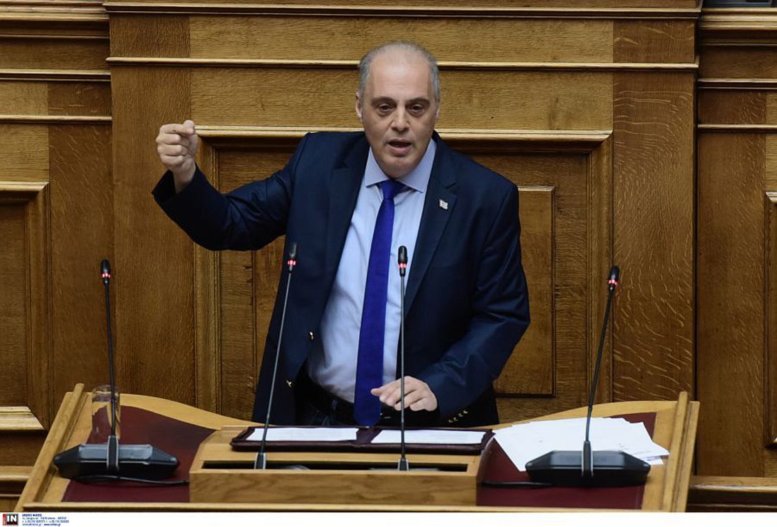 Βελόπουλος: Φτιάξτε πρώτα τα δημόσια ΑΕΙ και μετά τα ιδιωτικά – ΒΙΝΤΕΟ