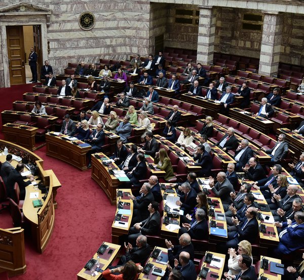 Βουλή: Ψηφίστηκε από την Ολομέλεια το νομοσχέδιο του ΥΠΕΝ
