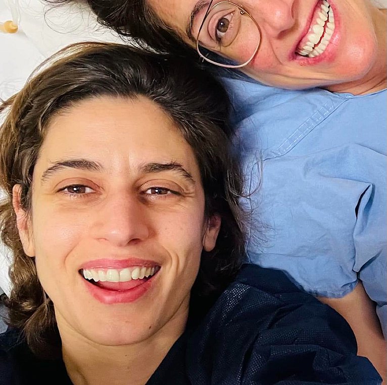 Η ηθοποιός Αλεξία Μπεζίκη παντρεύτηκε την σύντροφό της