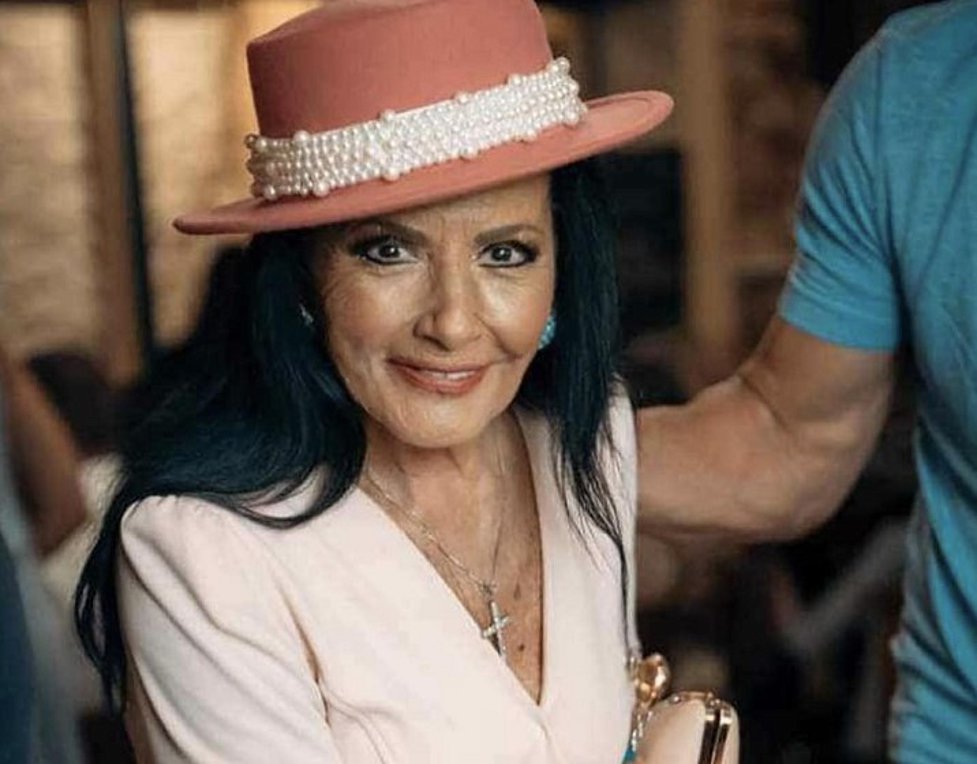 Ξανά στο νοσοκομείο η Ζωζώ Σαπουντζάκη – Τι συνέβη