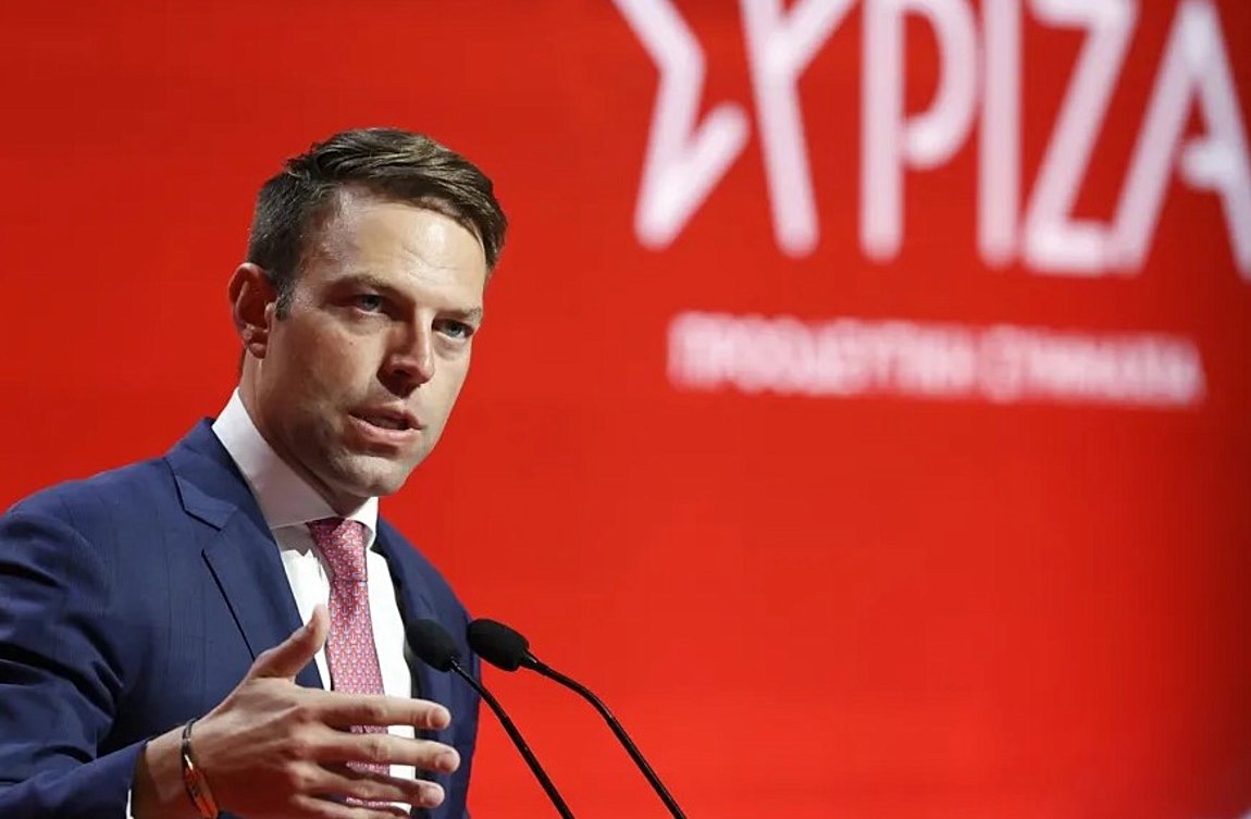 Κασσελάκης για Τέμπη: «Τσιμέντο στον τόπο του εγκλήματος, τσιμέντο και στις ευθύνες»