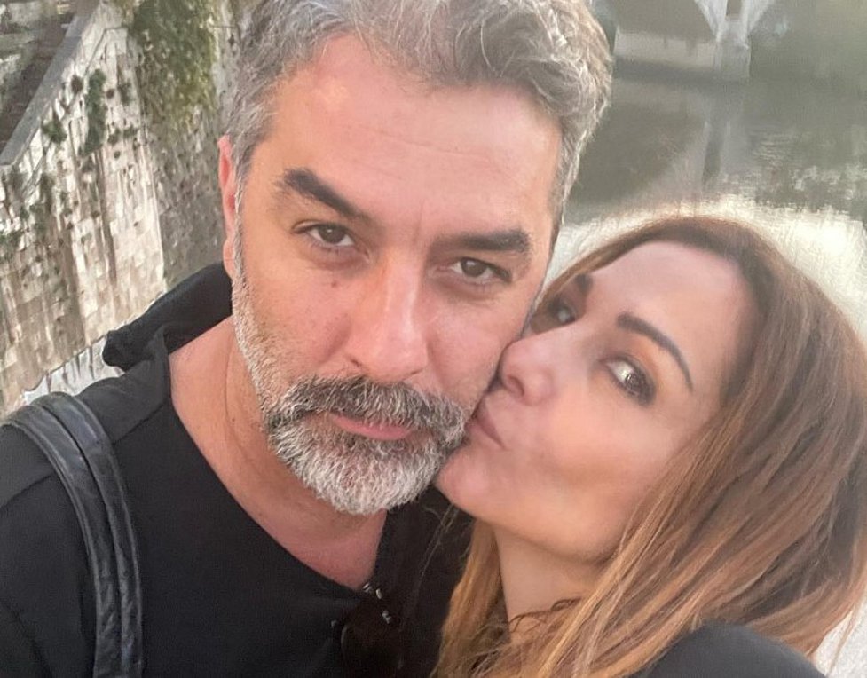 Μυστήριο με το δαχτυλίδι της Δέσποινας Βανδή – Είναι μονόπετρο;