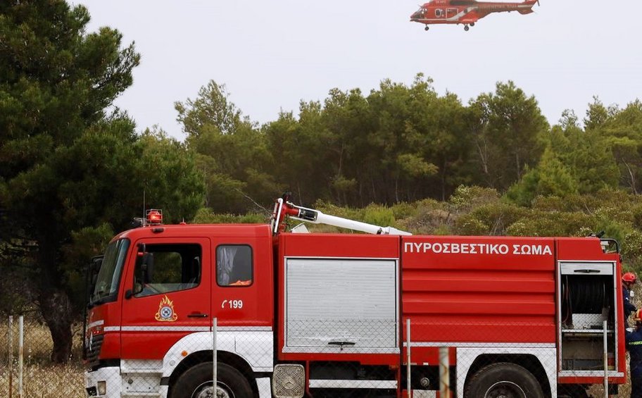 Υπό μερικό έλεγχο η πυρκαγιά σε χορτολιβαδική έκταση στη Χίο
