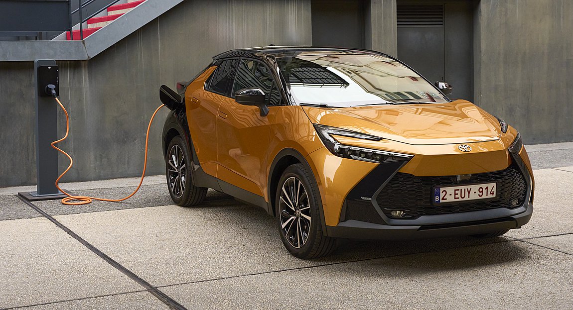 Toyota C-HR Plug-in Hybrid 220: Υβριδική υπεροχή