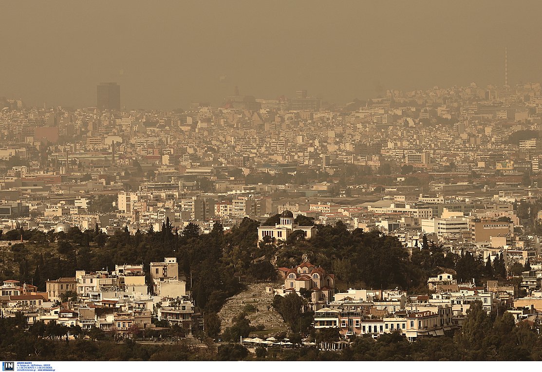 Αφρικανική σκόνη: Οι κίνδυνοι που εγκυμονεί – «Ρύποι φτάνουν στις κυψέλες των πνευμόνων»