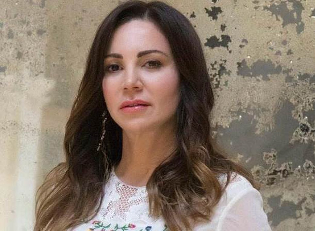 Βίκυ Φλέσσα: Εξώδικο σε Κασσελάκη και ΣΥΡΙΖΑ