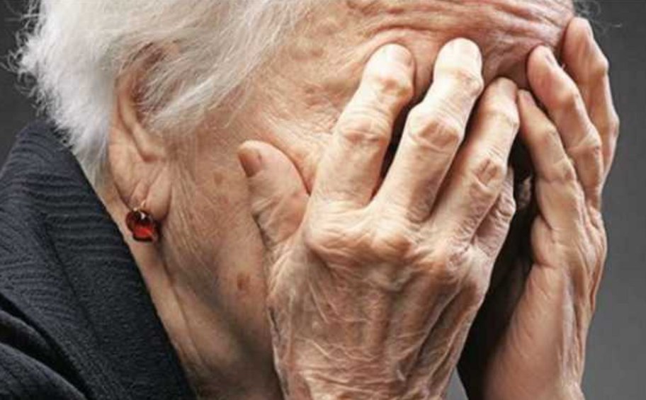 Κρέστενα: Ληστές υποδύθηκαν τους αστυνομικούς και λήστεψαν ηλικιωμένη - Πάνω από 100.000 ευρώ η λεία