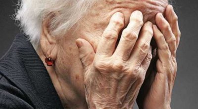 Κρέστενα: Ληστές υποδύθηκαν τους αστυνομικούς και λήστεψαν ηλικιωμένη - Πάνω από 100.000 ευρώ η λεία