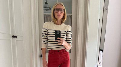 Gwyneth Paltrow: Μας δείχνει πώς μια γυναίκα άνω των 50 μπορεί να φορέσει το κόκκινο κολάν