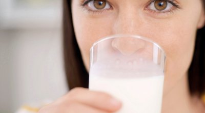Αποφεύγετε το γάλα; Οι 8 καλύτερες εναλλακτικές του για να επιλέξετε