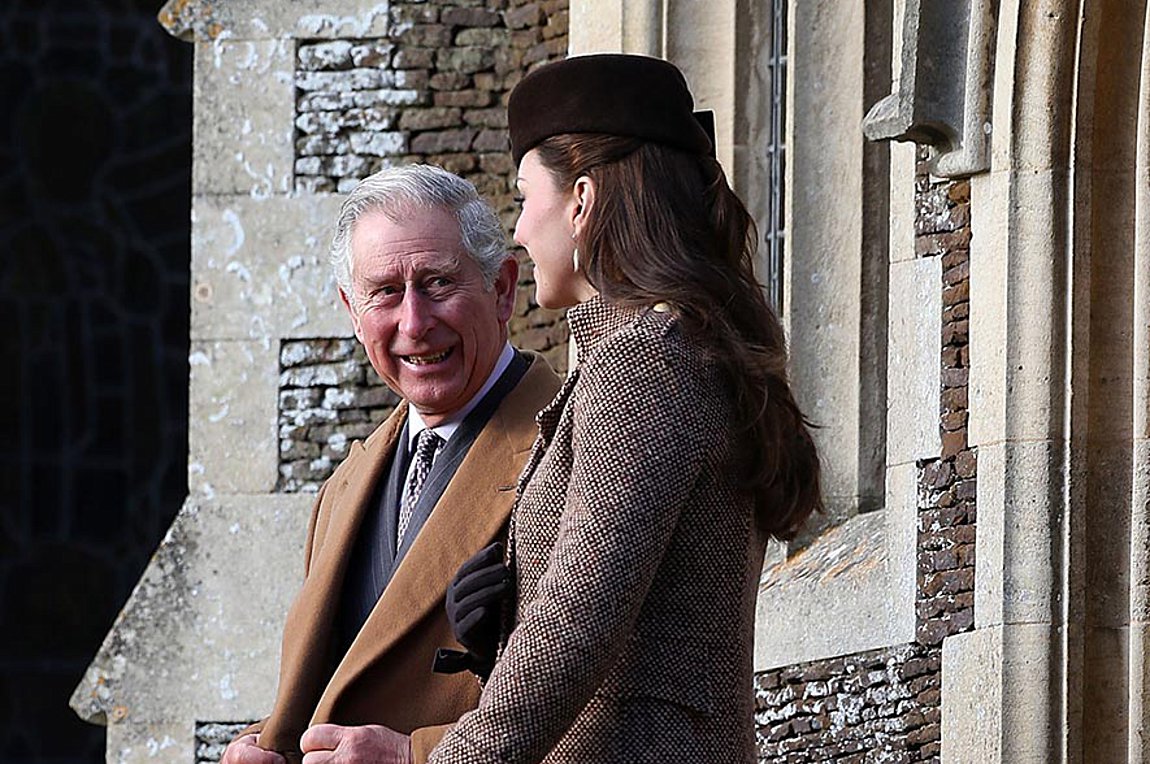 O βασιλιάς Κάρολος και η Kate Middleton, την ημέρα των Χριστουγέννων του 2014 μετά τη λειτουργία στο King's Lynn. (Photo by Danny Martindale/WireImage
