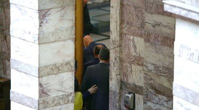 Εκτός συνεδριάσεων για 15 ημέρες ο βουλευτής Κ. Φλώρος - Τασούλας: Ειναι ποινή χάδι σε κτηνωδία αλλά αυτό προβλέπεται 