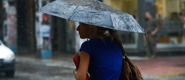 Μεγάλη Εβδομάδα: Πού αναμένονται βροχές και καταιγίδες - Η πρόγνωση Αρνιακού