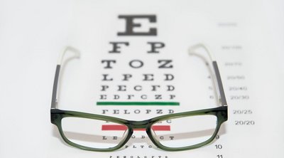 Μυωπία: Πού οφείλεται η ραγδαία αύξηση των περιστατικών – Πώς θα σώσετε την όρασή σας