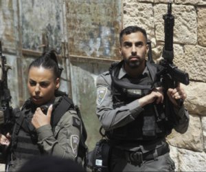 Συναγερμός στην Ιερουσαλήμ: 34χρονος επιτέθηκε με μαχαίρι σε αστυνομικό 
