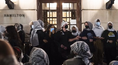 ΗΠΑ: Η αστυνομία μπήκε στο πανεπιστήμιο Κολούμπια και συνέλαβε διαδηλωτές υπέρ των Παλαιστινίων