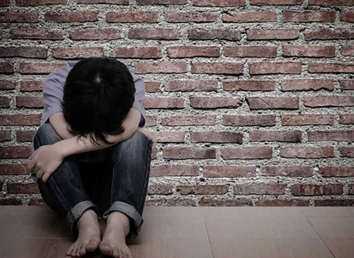 Σοκ στο Ηράκλειο: Τρία τα παιδιά που κακοποιούσε ο 51χρονος νονός