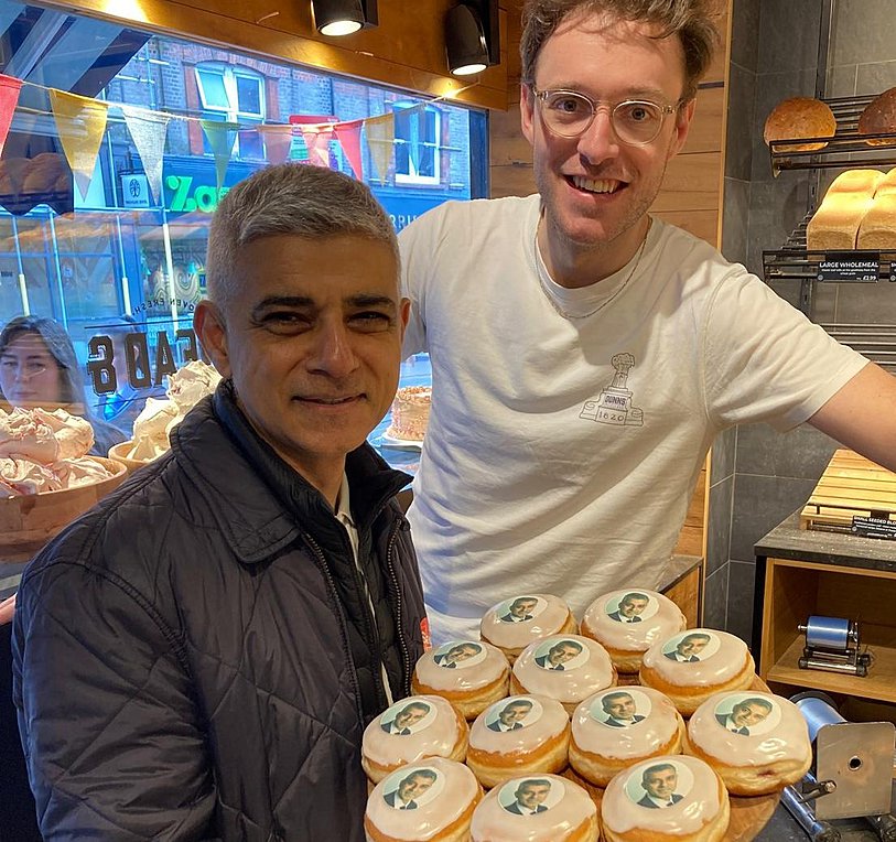 Βρετανία: Επανεξελέγη ο Σαντίκ Καν ως δήμαρχος του Λονδίνου