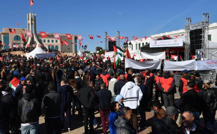 Τυνησία: Κάτοικοι κοινότητας διαδήλωσαν ζητώντας να απομακρυνθούν από το χωριό τους  χιλιάδες μετανάστες 