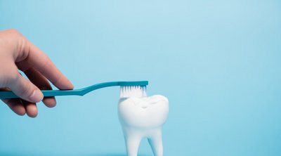Πόσο συχνά πρέπει να αντικαθιστάτε την οδοντόβουρτσα για να αποφύγετε να αρρωστήσετε