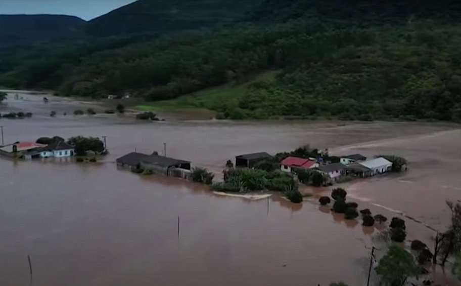 Βραζιλία: Ο απολογισμός των νεκρών από τις πλημμύρες έφθασε τους 66 - Τουλάχιστον 101 οι αγνοούμενοι
