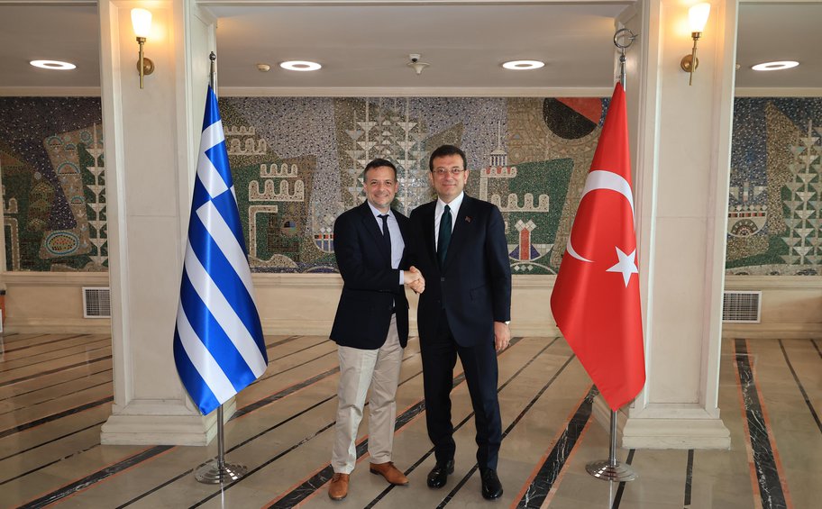 Συνάντηση του δημάρχου Αθηναίων Χάρη Δούκα με τον δήμαρχο Κωνσταντινούπολης Εκρέμ Ιμάμογλου