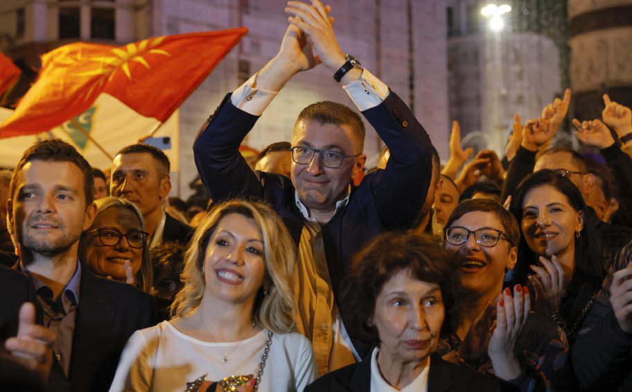 Βόρεια Μακεδονία: «Θρίαμβος» του VMRO-DPMNE στις εκλογές - Καταποντίστηκε το Σοσιαλδημοκρατικό SDSM