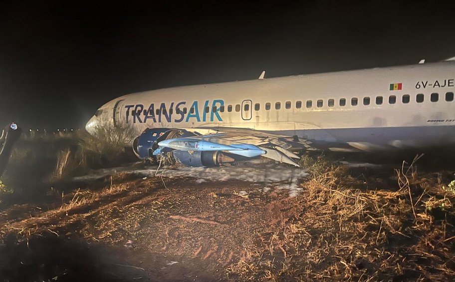 Σενεγάλη: 11 τραυματίες κατά την απογείωση αεροσκάφους που βγήκε από τον διάδρομο - ΒΙΝΤΕΟ