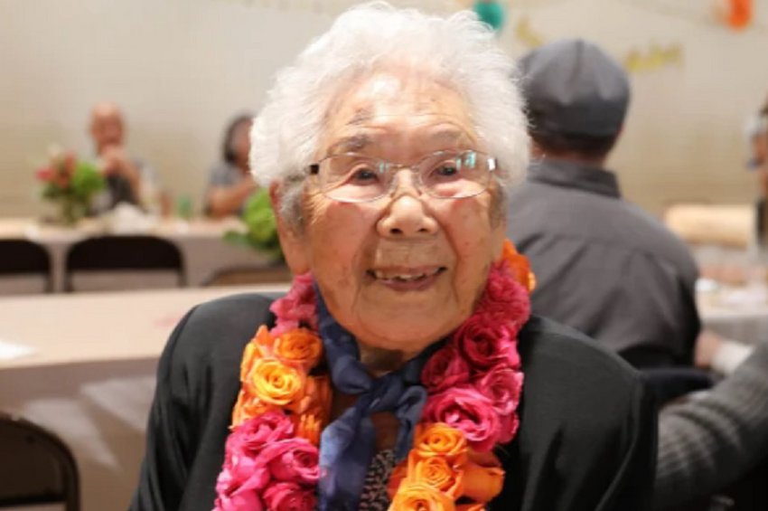 Γιαγιά 110 ετών μοιράζεται συμβουλές για μακροζωία και το ένα φαγητό που τρώει κάθε μέρα