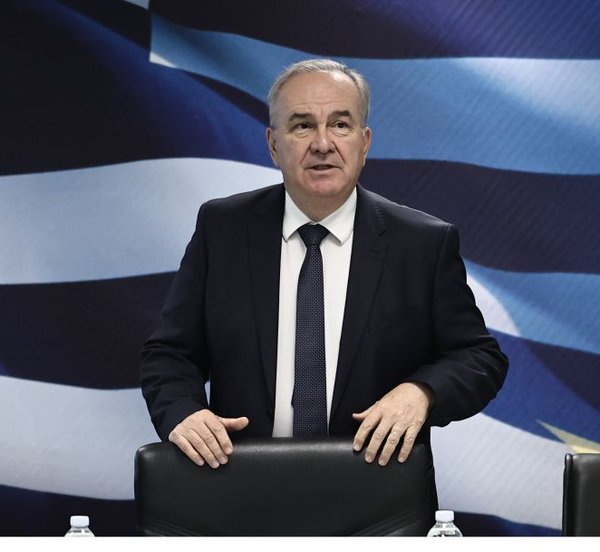 Παπαθανάσης στον realfm: Η ανάπτυξη στην Ελλάδα το 2024 αναμένεται να φτάσει στο 2,5%