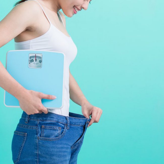 Κάνετε δίαιτα αλλά δεν βλέπετε το επιθυμητό αποτέλεσμα; Το κόλπο για να ενισχύσετε την απώλεια βάρους
