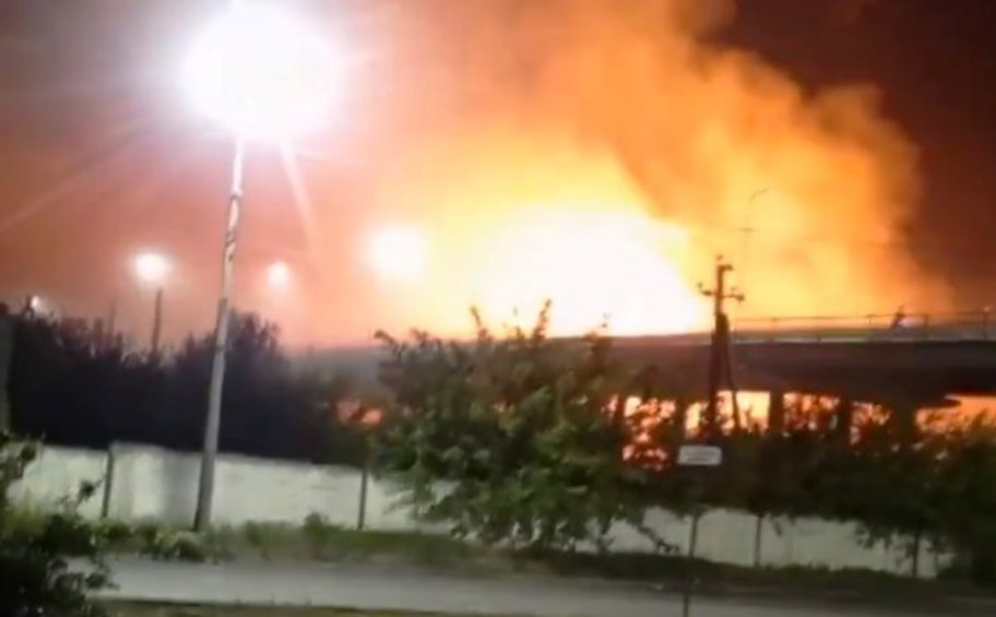 Ουκρανικό πλήγμα σε ρωσικές αποθήκες πετρελαίου στη Λουχάνσκ - Τρεις νεκροί και επτά τραυματίες - Βίντεο