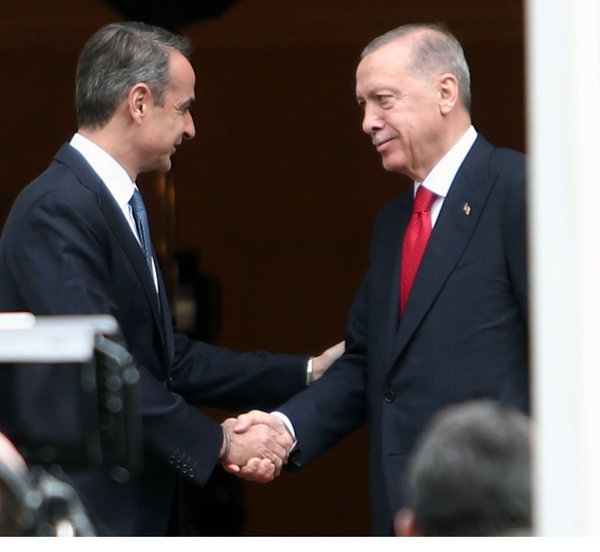 Αντίστροφη μέτρηση για τη συνάντηση Μητσοτάκη με Ερντογάν - Τα μηνύματα του πρωθυπουργού στην Αγκυρα