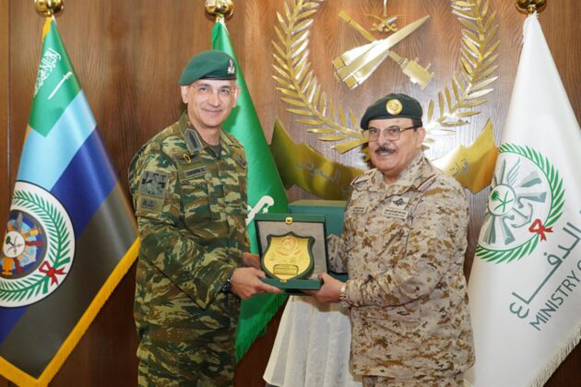 Επίσκεψη του αρχηγού ΓΕΕΘΑ στη Σαουδική Αραβία