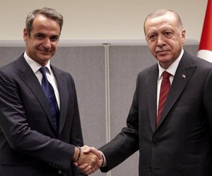 Συνάντηση Μητσοτάκη-Ερντογάν: Στην Άγκυρα προσγειώθηκε ο πρωθυπουργός – Οι συμφωνίες που αναμένεται να υπογραφούν 