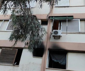Ταύρος: Μαρτυρίες για τη φωτιά σε διαμέρισμα - Χωρίς τις αισθήσεις του ανασύρθηκε 70χρονος