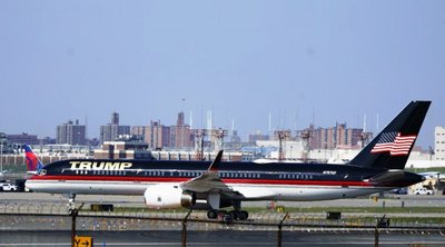 Αεροσκάφος του Ντόναλντ Τραμπ ακούμπησε άλλο αεροπλάνο στο αεροδρόμιο του δυτικού Παλμ Μπιτς 