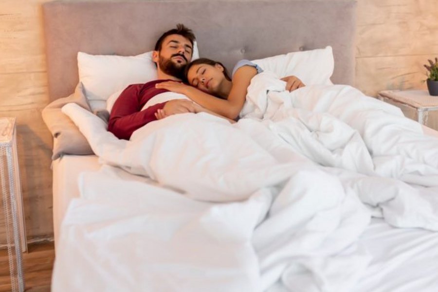 Ύπνος: Η πλευρά του κρεβατιού που κοιμάστε λέει πολλά για την προσωπικότητά σας