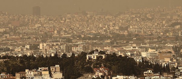 Αφρικανική σκόνη και ζέστη: Οι περιοχές που θα επηρεαστούν - Ο Κολυδάς εξηγεί τον αεροχείμαρρο