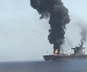 Ερυθρά Θάλασσα: Οι Χούθι χτύπησαν ελληνόκτητο πλοίο με βαλλιστικό πύραυλο 