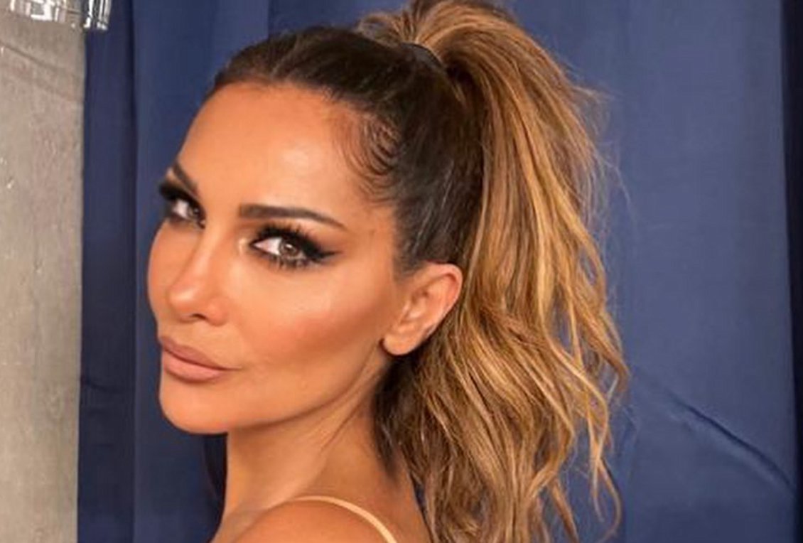 Ανανεωμένη η Δέσποινα Βανδή – Η εμφάνιση με τολμηρό look στα μαλλιά