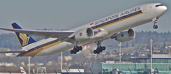 Singapore Airlines: «Αναταράξεις εκτόξευαν επιβάτες...» 
