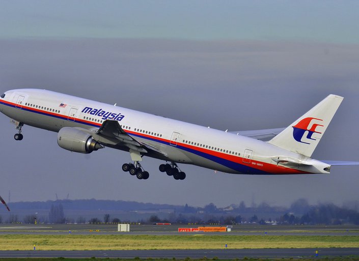 Singapore Airlines: «Αναταράξεις εκτόξευαν επιβάτες...» - Μαρτυρίες σοκ από επιβάτες της μοιραίας πτήσης